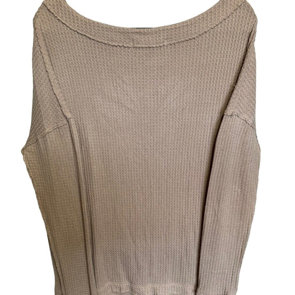 Free People North Shore Thermal Waffle Knit Tunic Top Beige Size Medium - Picture 6 of 9